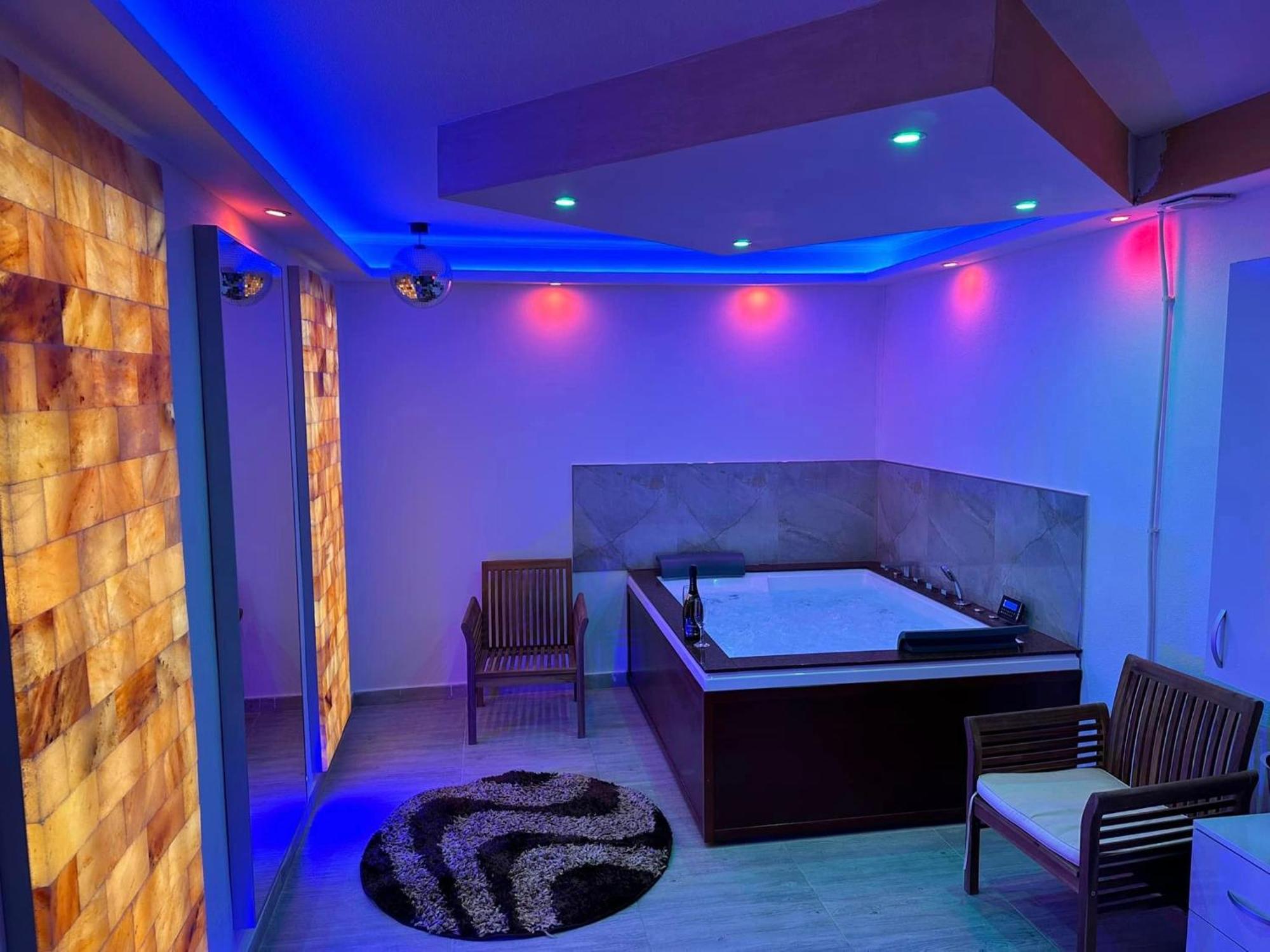 Regim Hotel Hanea Jacuzzi In Camera,Piscina Exterioara Si Sauna Comuna Sibiu Buitenkant foto